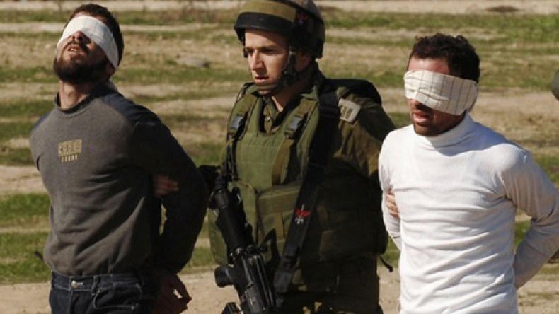 قوات إسرائيلية تأسر 22 فلسطينيا في الضفة الغربية