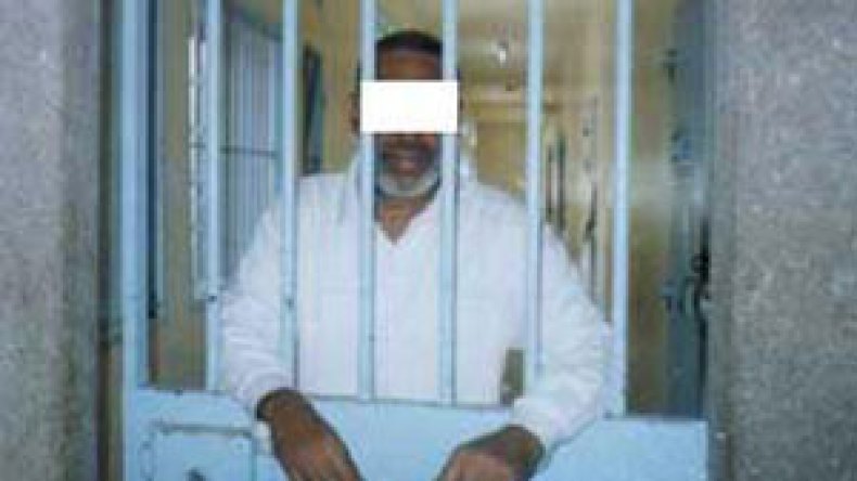 السجين‭ ‬الجزائري‭ ‬نبيل‭ ‬حشاني‭ ‬يستغيث‭ ‬بأمير‭ ‬دبي‭ ‬