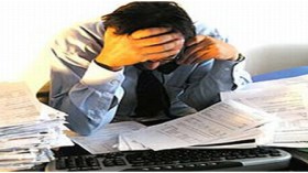الوظائف المؤقتة تصيب الرجال بأمراض نفسية.