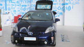 ‮”‬PRIUS‭ ‬HYBRID‮”‬‭ ‬أول‮ ‬سيارة‮ ‬تمشي‮ ‬في‮ ‬الجزائر‮ ‬دون‮ ‬بنزين