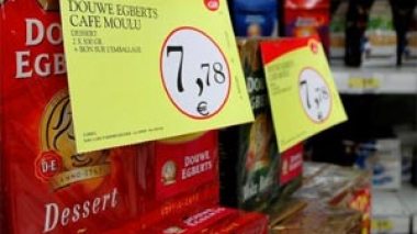 La hausse record des prix en Europe fait craindre la spirale inflation-salaires