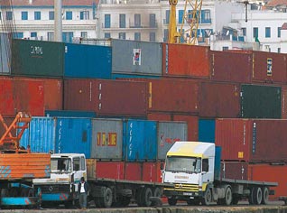 Le Directeur Général des douanes à Echorouk : “Nous avons acquis un scanner placé à l’entrée des bateaux”