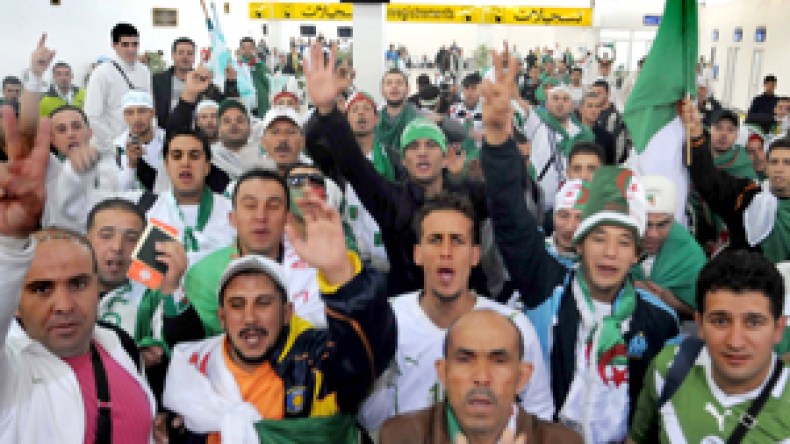 20 حافلة لقطع 520 كلم والمبيت في لواندا 4 أيام لحضور النهائي في حال التأهل