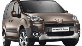 “بيجو” الجزائر تطلق “بارتنر” و”208″ الجديدتين