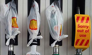 Fuel tanker drivers end four-day strike