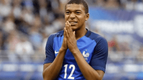 مبابي.. ابن الجزائرية الذي يصنع انتصارات “الديوك” بـ”مونديال” روسيا