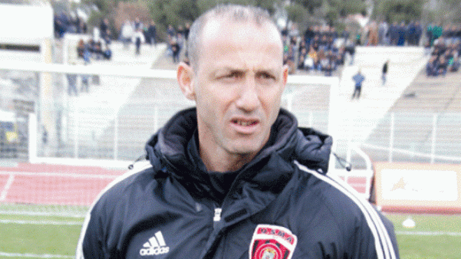 دزيري مدربا جديدا لأمل الأربعاء