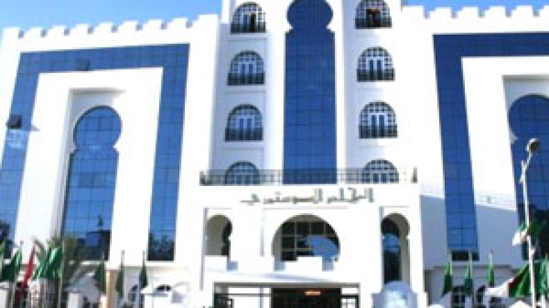 إسقاط‭ ‬شرط‭ ‬الجنسية‭ ‬الجزائرية‭ ‬الأصلية‭ ‬عن‭ ‬الأعضاء‭ ‬المؤسسين‭ ‬للأحزاب