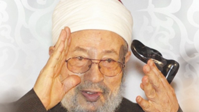 القرضاوي: بعض الحكام العرب يعبدون الكراسي ولا يعبدون الله