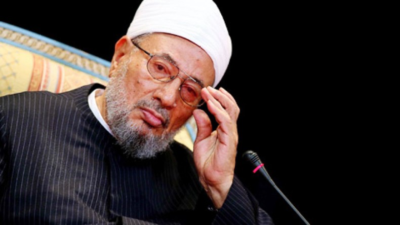 القرضاوي: “الانقلابيون” هم الخوارج على مرسى.. و”جمعة” عبد للسلطة