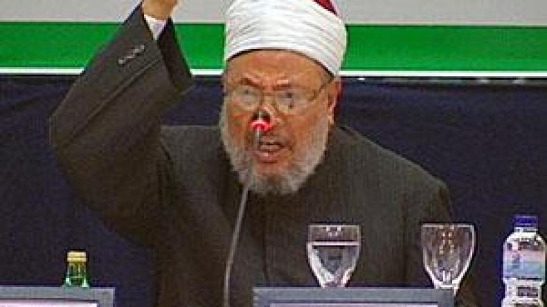 وكالة أنباء إيرانية تفتح النار على القرضاوي وترميه بأبشع النعوت