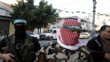 Le bras armé du Hamas menace de rompre la trêve avec Israël