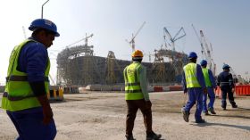 Préparation du mondial 2022 au Qatar: 6500 migrants seraient morts