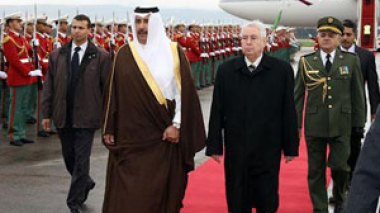 Qatar Prime Minister and Foreign Minister arrives in Algeria