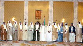 الأزمة تعصف بالحكومة الكويتية الجديدة