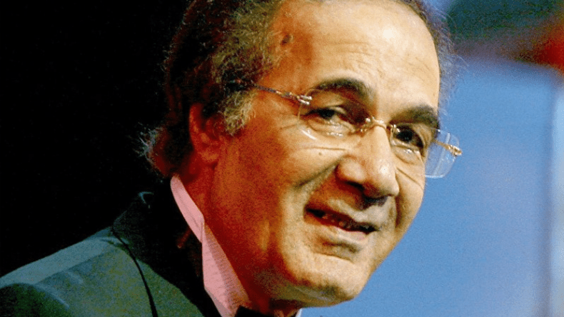 الفنان المصري محمود ياسين يعتزل الفن نهائيا