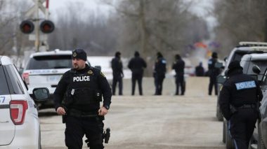 Québec: Un homme armé d’une épée tue deux personnes