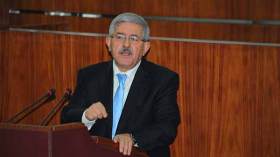 بن خالفة ورّط البنوك.. أويحيى قد ينجح وطبع العملة قنبلة موقوتة!