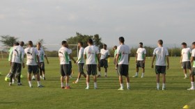 “تجّار” الإنتدابات قد يشوّشون على لاعبي “الخضر”