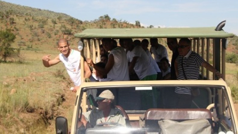 رحلة ترفيه لـ “الخضر” في البرية الجنوب إفريقية