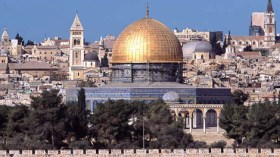 انهيار جدار استنادي في سلوان بالقدس المحتلة بسبب حفريات الاحتلال