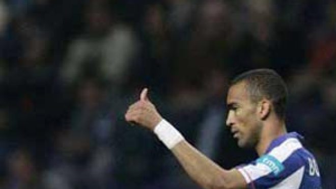 بورتو يوافق على بيع مدافعه بوسينجوا إلى تشيلسي الانجليزي