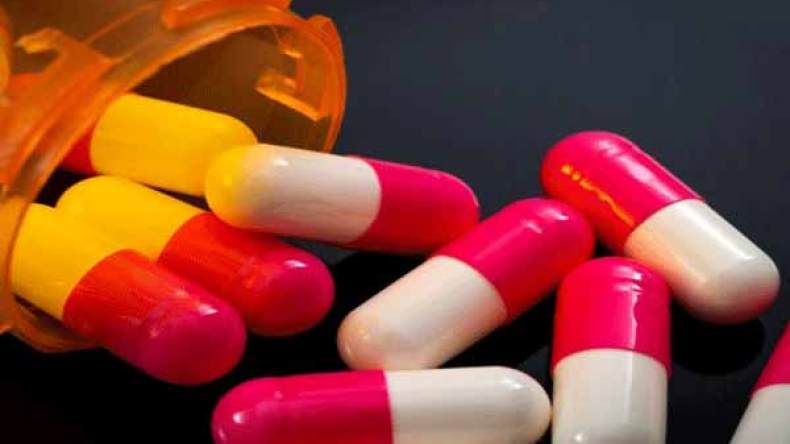 دفتر وصفات لحماية الصيادلة من أقراص “الصاروخ”