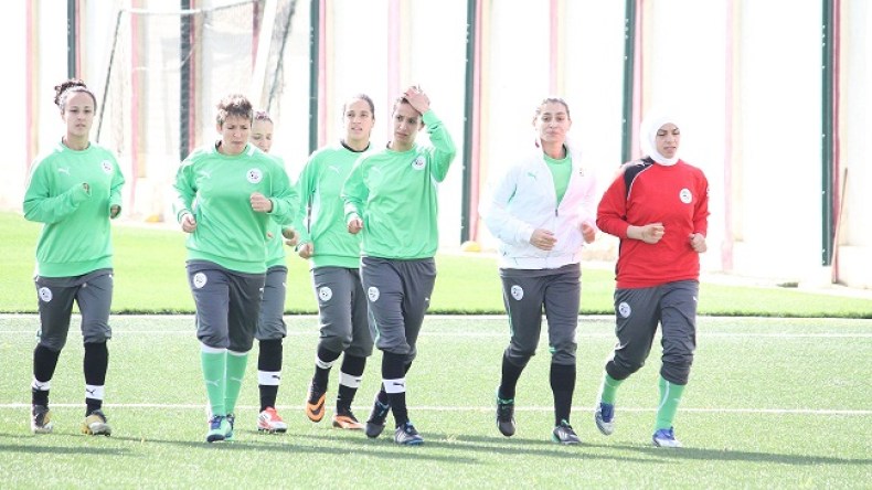 إناث “الخضر” يتربصن تحضيرا لمواجهة المغرب