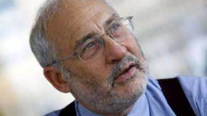 المحلل فائز بنوبل: حرب العراق أضرت بالاقتصاد الأمريكي وتؤخر الانتعاش