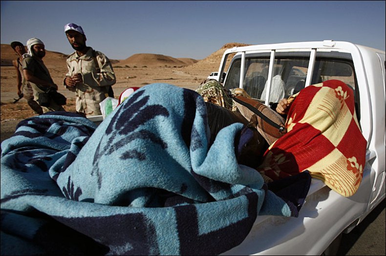 L'ONU distribue une aide alimentaire aux personnes ayant fui Bani Walid