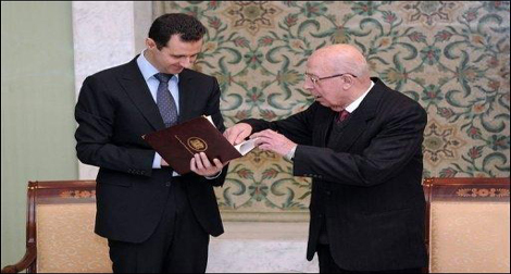 Syrie: le régime pourrait s'écrouler dans quelques mois (ambassadeur GB)