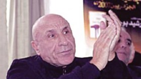 رشيد‮ ‬بوجدرة‮ ‬يدخل‮ ‬السينما‮ ‬من‮ ‬بوابة‮ ‬الرياضة‮ ‬