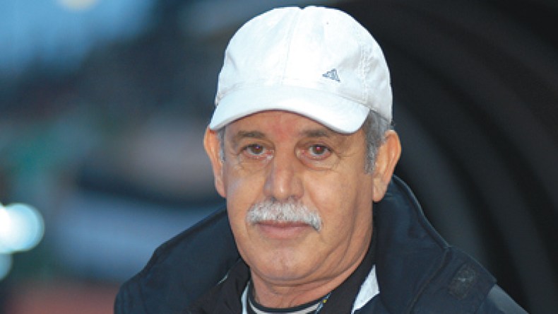 سعدان في فرنسا وإسبانيا لجلب فراج ولحسن للخضر