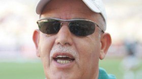 سعدان يشحن اللاعبين ويخشى عمل الكواليس