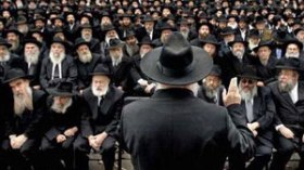 “شهود‮ ‬يهوه”‮ ‬يوزعون‮ ‬مجلة‮ “‬هرمجدون‮” ‬على‮ ‬المسافرين‮ ‬الجزائريين