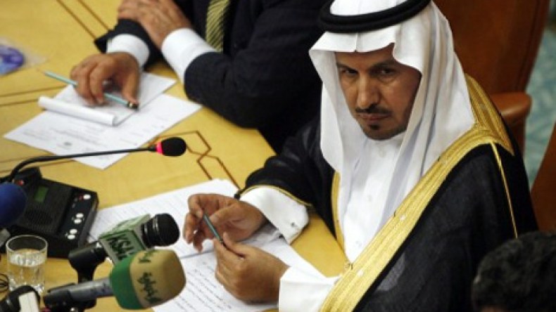 “كورونا” يطيح بوزير الصحة السعودي من منصبه