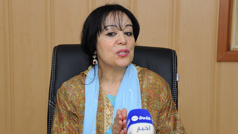 على الكتاب باللغة الفرنسية الخروج من عباءة الغرب