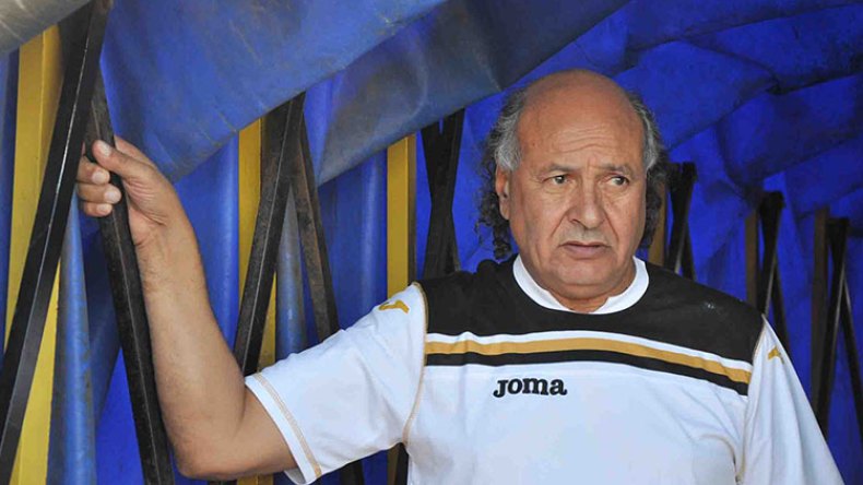 بلحوت تعامل مع الجميع بصدق ورؤساء الأندية خدعوه وهضموا حقوقه