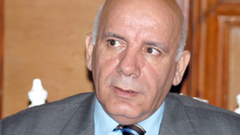 إلزام البياطرة بإبلاغ الوالي عن أي حالة طاعون وسط المواشي