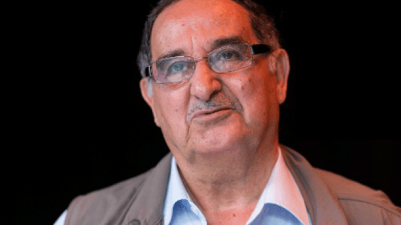 “لاعب الأفلان” رشيد مخلوفي في فرنسا لمواصلة العلاج