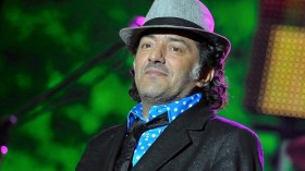 وفاة المغني الجزائري رشيد طه بباريس