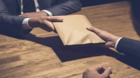 قضية فساد بـ 200 مليار تجر 46 شخصا إلى القضاء بسكيكدة