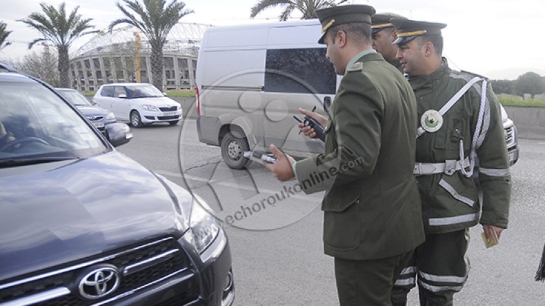 لوحات رقمية لتحرير المحاضر وتحديد المشبوهين والجناة بالحواجز ومسرح الجريمة