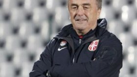الصربي رادومير أنتيك يترشح لقيادة المنتخب الجزائري