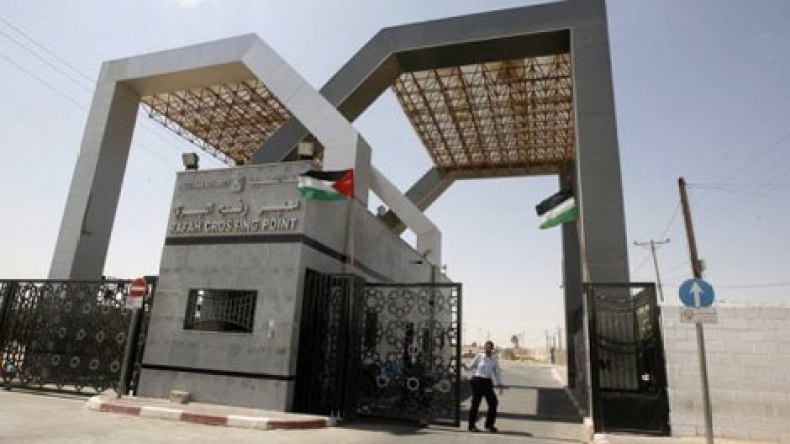 مصر تغلق معبر رفح بعد يومين على فتحه جزئيا