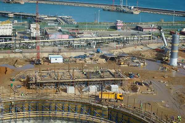 French oil companies on “special” visit to Algeria