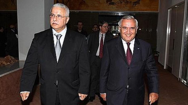 الفشل‭ ‬يهدّد‭ ‬زيارة‭ ‬رافاران‭ ‬إلى‭ ‬الجزائر‭ ‬الأربعاء‭ ‬القادم‭ ‬