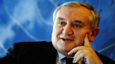 M. Raffarin revient sur les bonnes relations économiques entre l’Algérie et la France