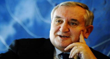 M. Raffarin revient sur les bonnes relations économiques entre l’Algérie et la France