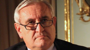 Raffarin visits Algeria to meet Prime Minister and Industry Minister